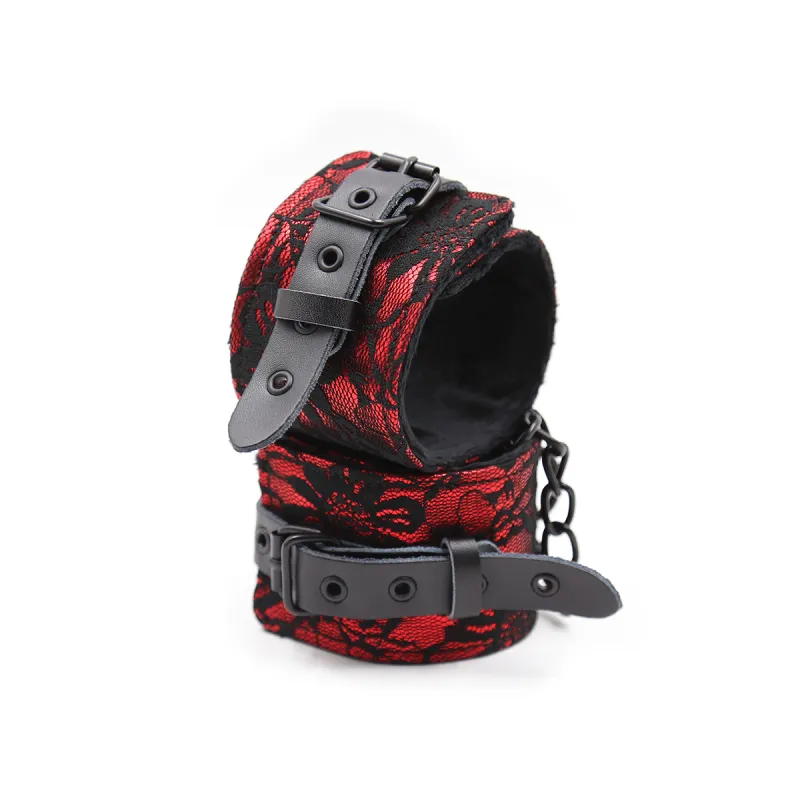Black Diamond Lace Wrist Cuffs Black/Red (Black/Red)